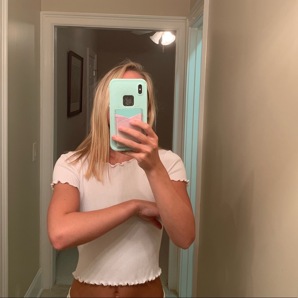 Brandy Melville white T-shirt crop top!